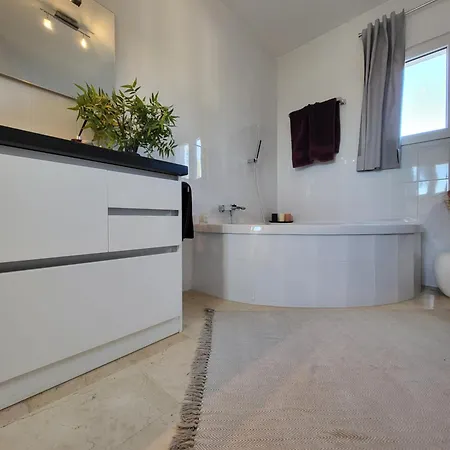 Sapore Di Mare Luxury And Cooking Bed and breakfast Marbella